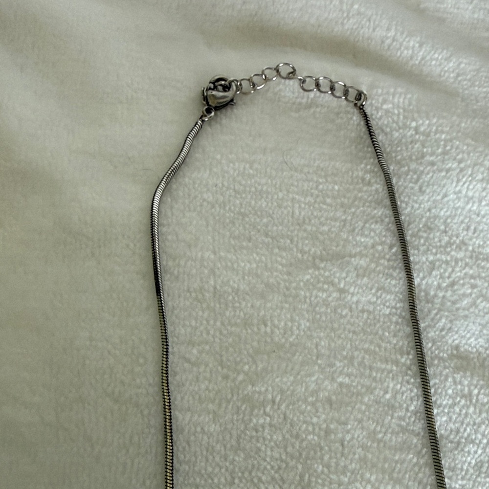Elegant Silver and Blue Jewelry Set - Picture 3 of 9